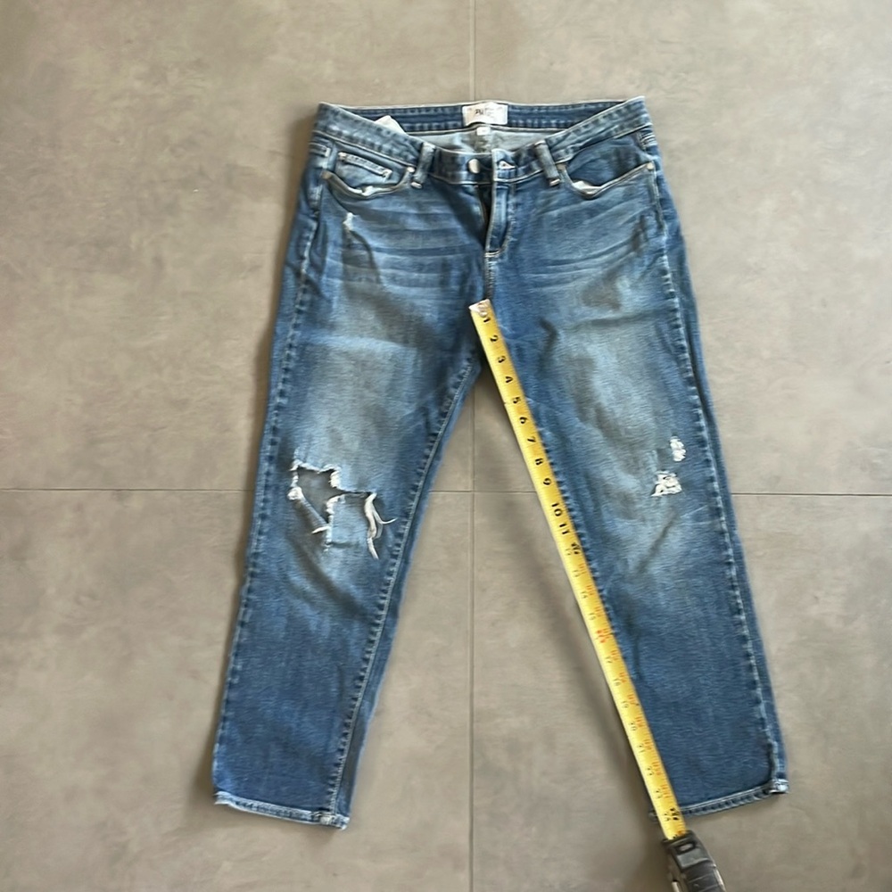 Paige Jimmy Jimmy crop jeans
Sizes 29
Good quality